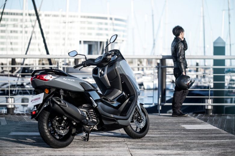 ヤマハ アプリで つながる スクーター 原付二種スクーター Nmax Abs がモデルチェンジ Motomegane モトメガネ