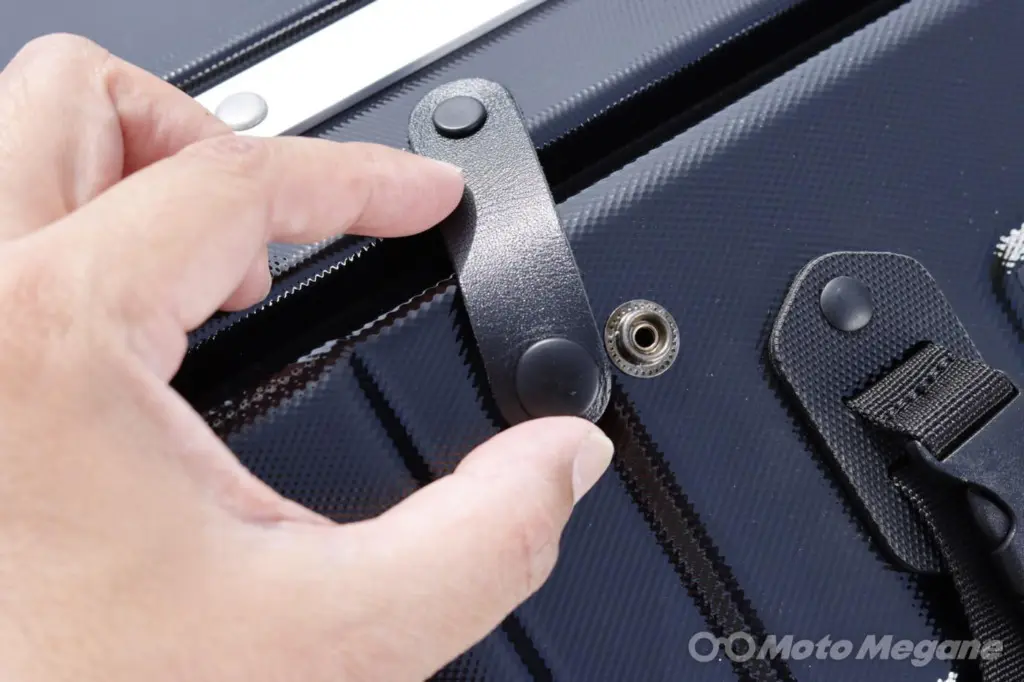 瞬時にテーブルに変身するオリジナリティ！キャンプテーブルシート