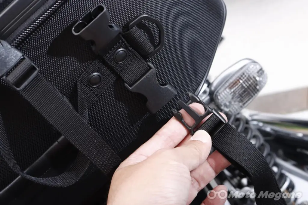 瞬時にテーブルに変身するオリジナリティ！キャンプテーブルシート