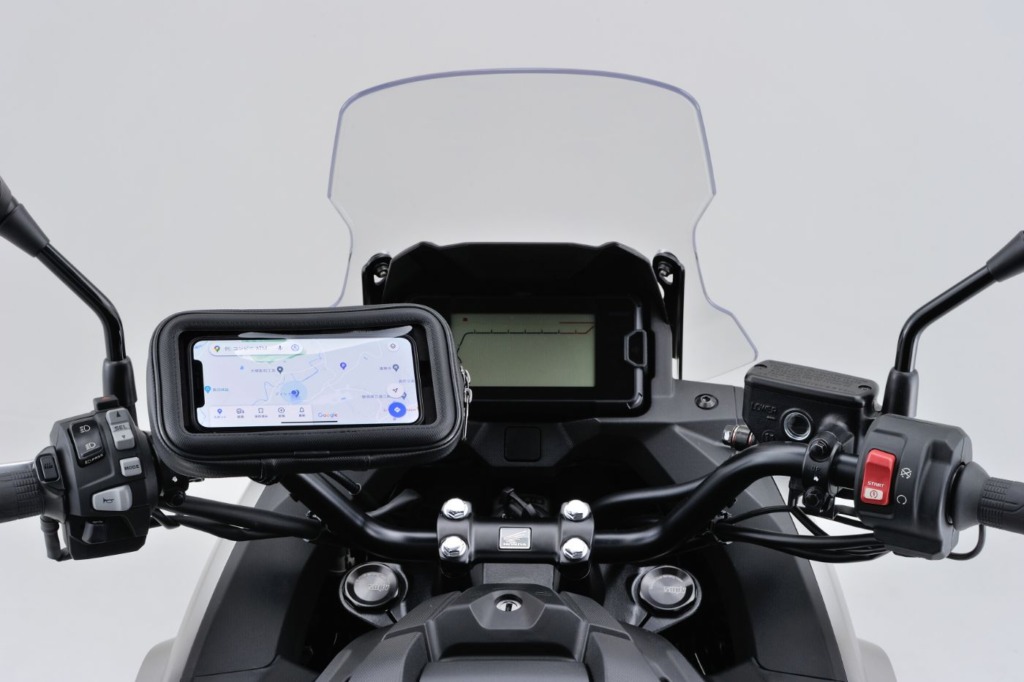iPhone・Android対応】バイク用スマホケースは、ライダーファーストで使いやすいデイトナ製で決まり！ | MotoMegane(モトメガネ)