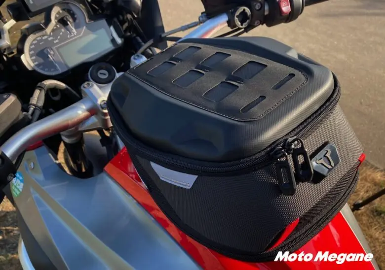 SW-MOTECH モテック タンクバッグ 赤ベルトなし トライアンフボンネビル用タンクベルト SW-MOTECH ⁄ SW