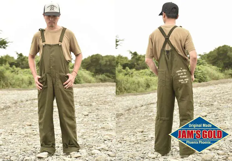 今年のキャンプはオーバーオール♪焚火に強いコットン生地で使い勝手