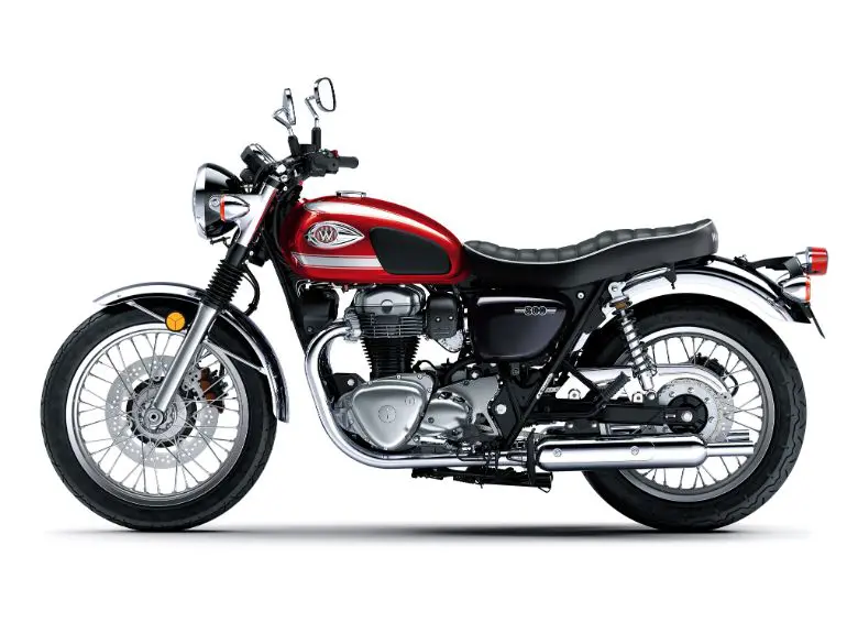 Kawasaki W800 ブラックタンク ゴールドストライプ Kawasaki W800 ブラックタンク ゴールドストライプ