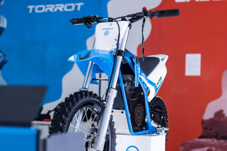 これは楽しそう！スペイン発モトクロス電動バイク「TORROT」が日本上陸