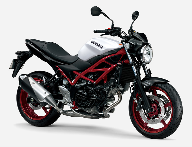 グラススパークルブラック/ブリリアントホワイト(B1G)