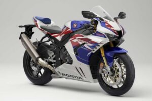 honda-cbr1000rrr-2022_photo04-