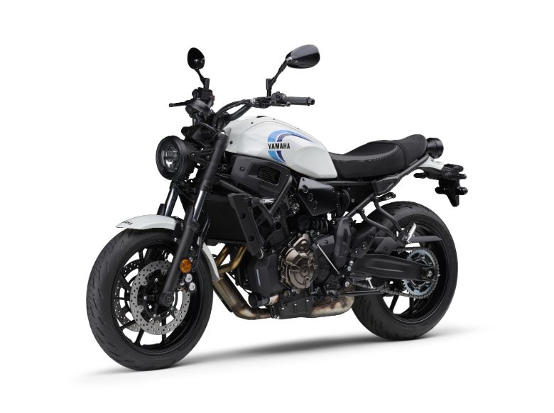 100万以下のスポーツヘリテイジ！22モデルの「XSR700 ABS」が発売へ！ | 【MotoMegane】バイク・オートバイの情報ならパークアップ