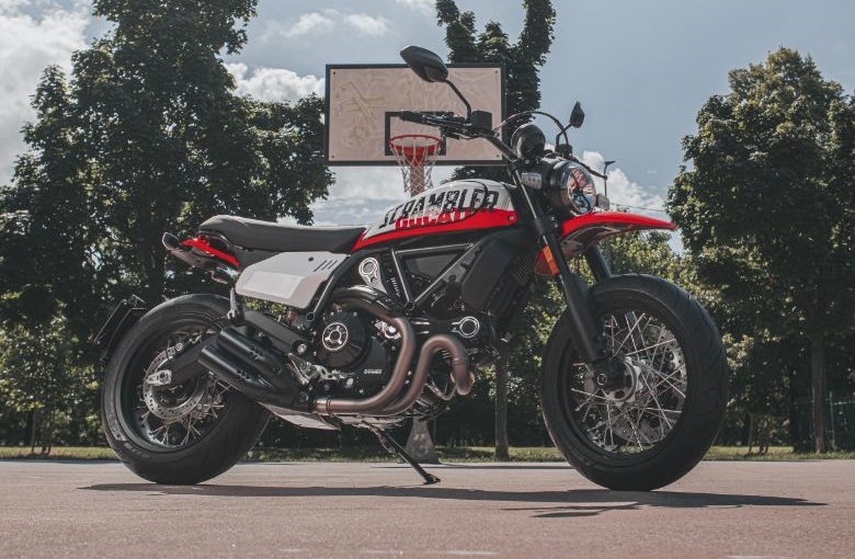 Ducati Scrambler Urban Motard