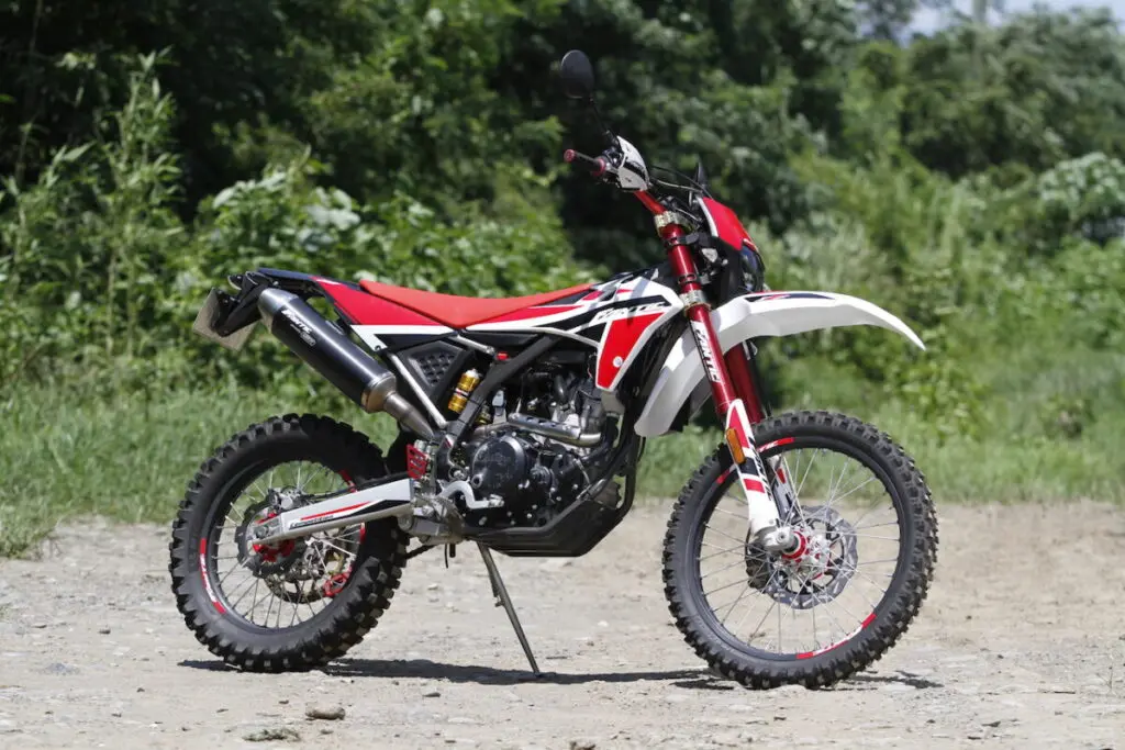 軽いオフロードバイクが欲しい？それならファンティックのXEFがお