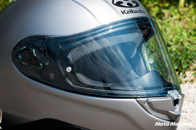 発売直前のフルフェイスヘルメット Aeroblade6 インプレ オージーケーカブト Motomegane バイク オートバイの情報ならパークアップ