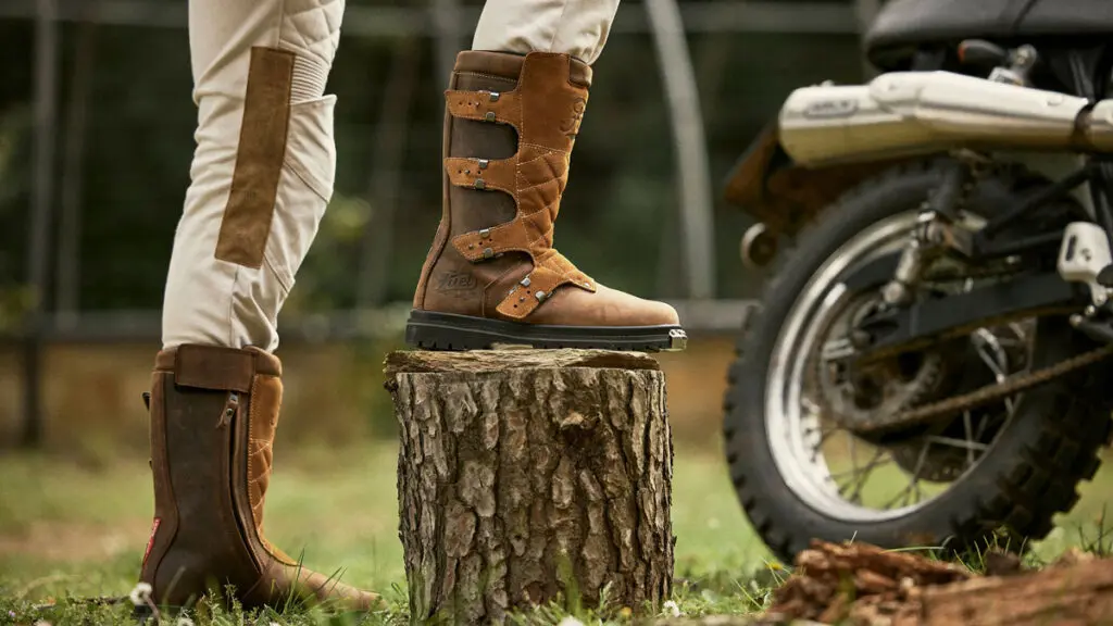 防水性能を兼ね備えた最強タフネスブーツ「FUEL DUST DEVIL BOOT」が