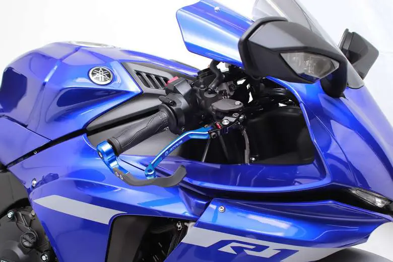 可倒式レバー「STFレバー」にYZF-R1 (15-22) / YZF-R6 (17-22)用が登場