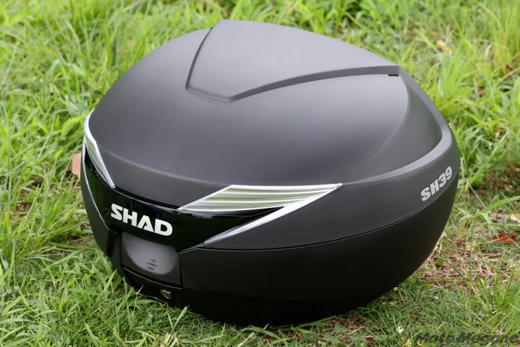 世界で絶大な信頼を集めるバイク用リアボックスプロバイダーのSHADとは