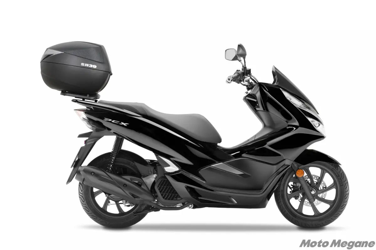 取付簡単！SHADのリアボックスでホンダPCXシリーズの利便性を