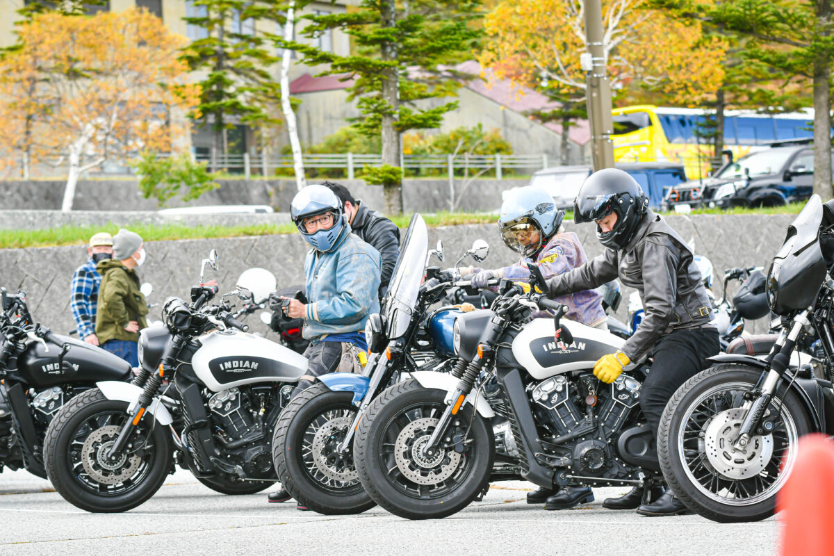 絶好のツーリング日和!個性派カスタムバイクも集結!「INDIAN RIDERS DAY JAPAN」潜入レポート | 【モトメガネ】バイク ...