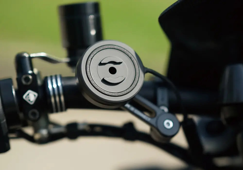 スマートフォンをバイクにマウント「SP CONNECT」シリーズが