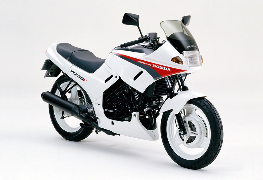 カワサキモータースジャパン桐野英子社長のファーストバイク「カワサキ・GPX250R」