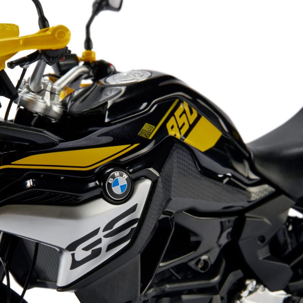 BMW Motorradがミニチュアに 細部まで忠実に再現された4モデルが発売