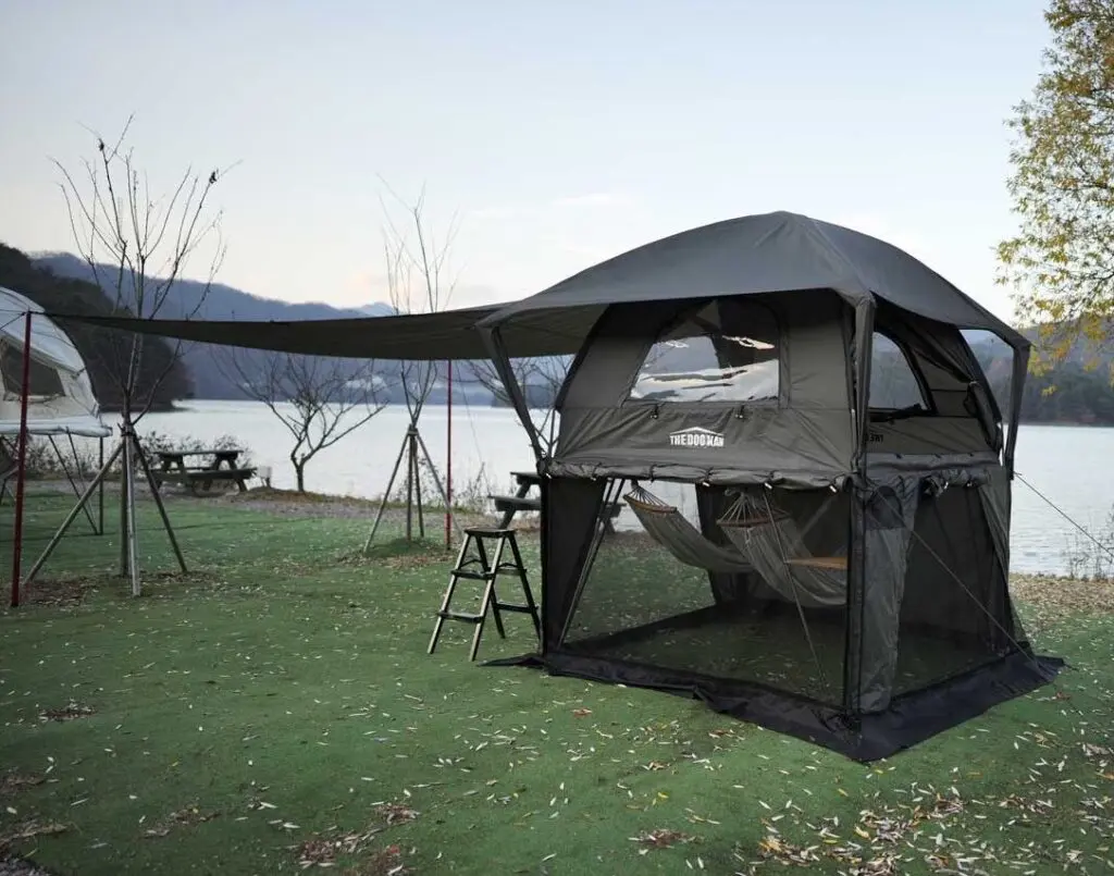 ナゴンスタンス バックウォーム COMBI プルオーバー någonstans