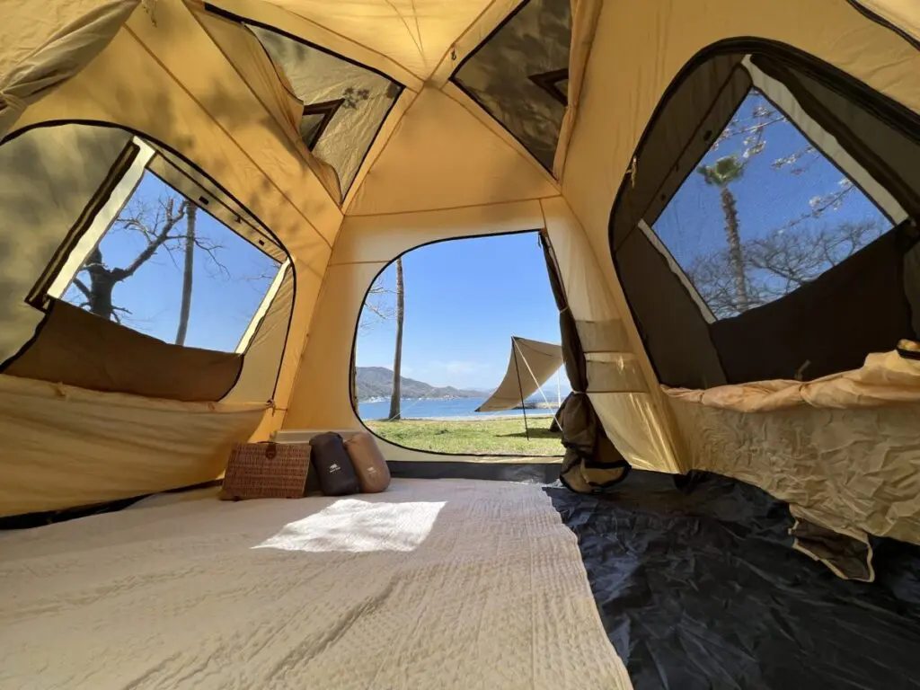 雨風に負けない！ファミリーキャンプにオススメな大型ワンタッチテント