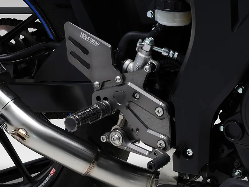 GSX125Rアルミステップキット 突き破る GSX125Rアルミステップキット 突き破る