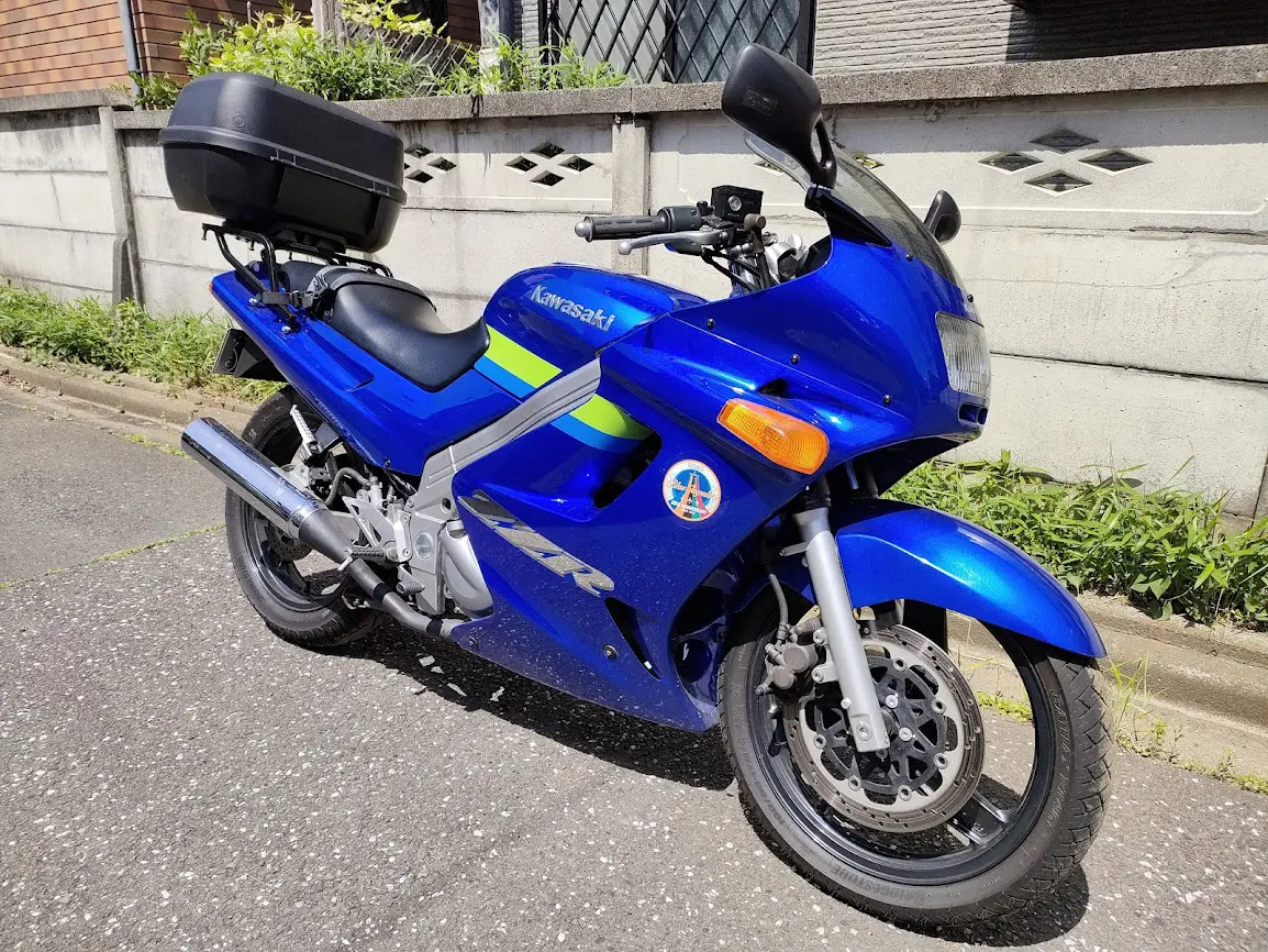 カワサキ ZZR250 配送可能 支払いは現金or振り込みも可能 カワサキ