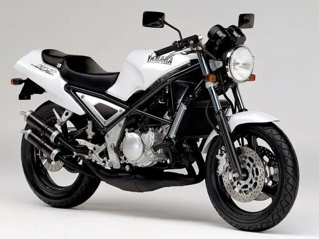 R1-Z 2st パラレルツイン 2サイクルパラレルツイン「R1-Z」、当時の風格を再現しリファイン