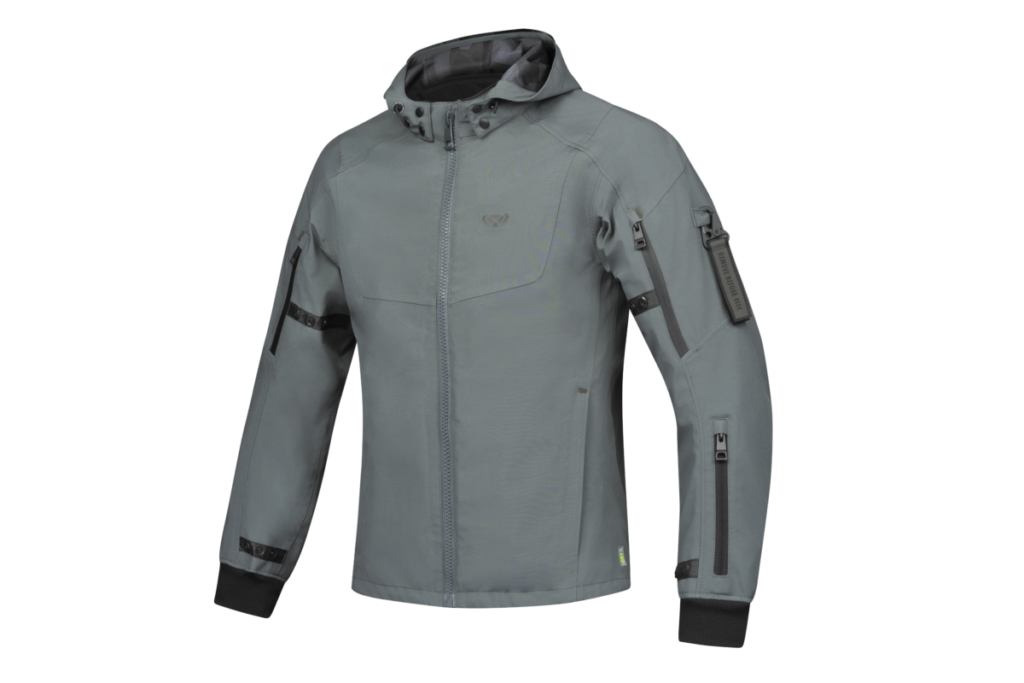 ツーリングを楽しむ大人の秋冬ウェア IXONから撥水性に優れたアパレル