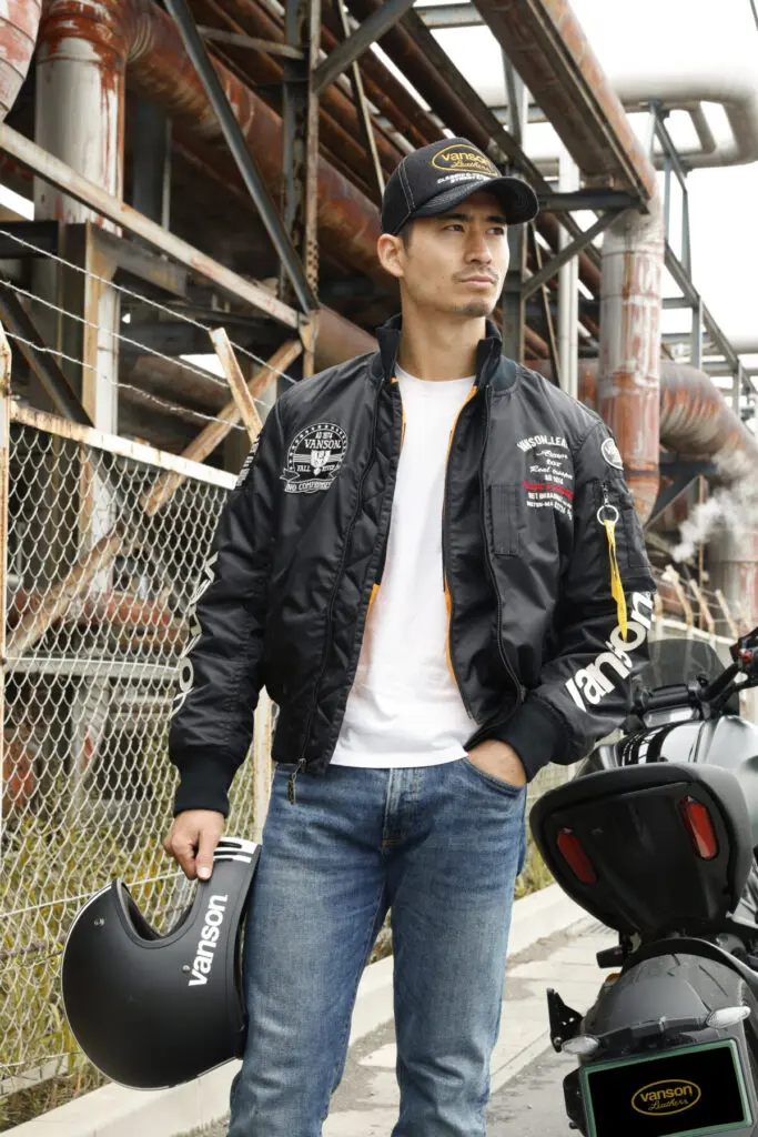 大人のバイク乗りを魅了！ ディテールに拘るVANSONの新作ジャケットが