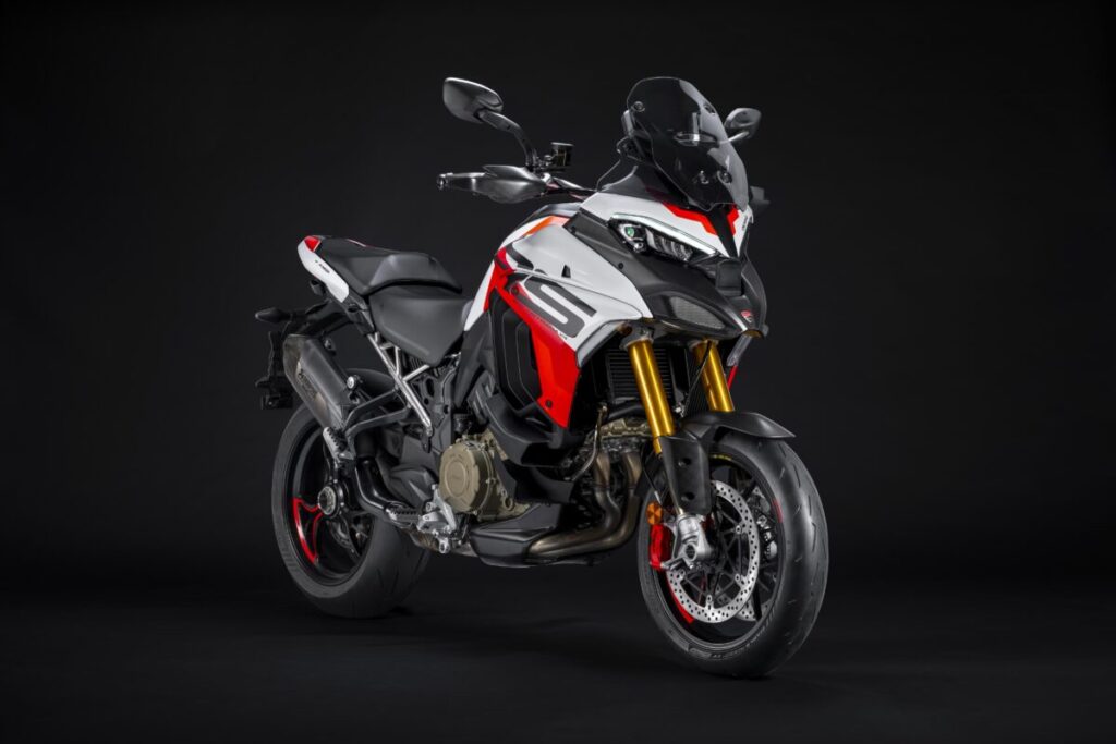 スーパーバイクとツーリングバイクを掛け合わせた「ムルティストラーダV4 RS」発表