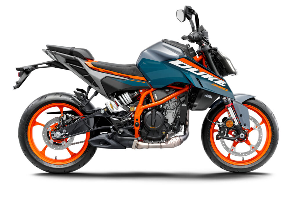 新型KTM 390 DUKEの予約販売を開始！AICHI SKY EXPOにて国内初披露