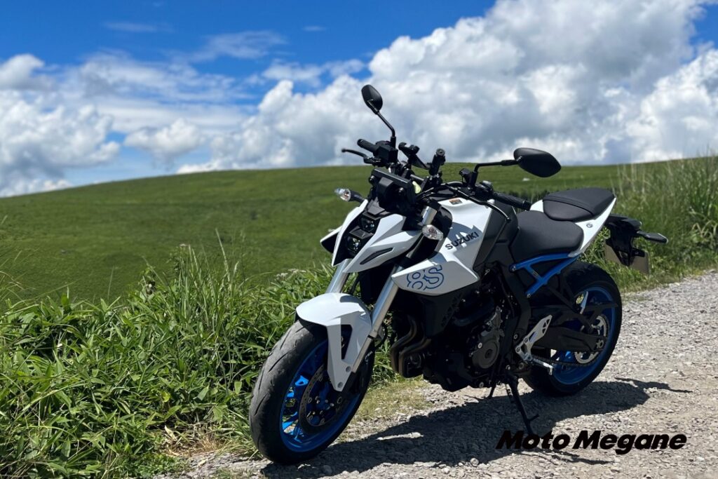 パラツインとVツイン、GSX-8SとSV650楽しいのはどっち?