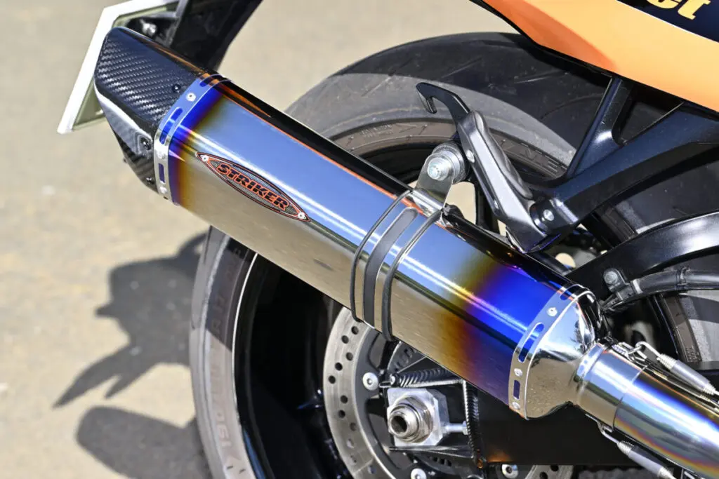 ノーマル比で約75％も軽い驚愕の5kg台！Hayabusa用フルエキが登場