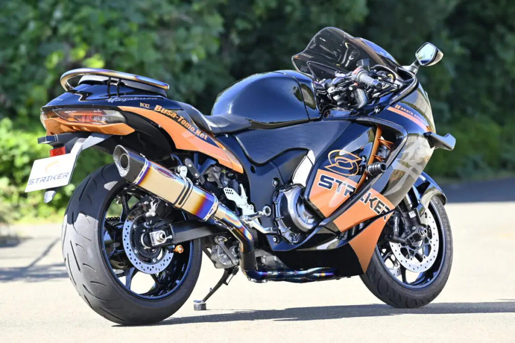 スズキ GSX1300R 隼 STRIKER フルエキマフラー スズキ GSX1300R 隼 STRIKER フルエキマフラー 新製品】ストライカー