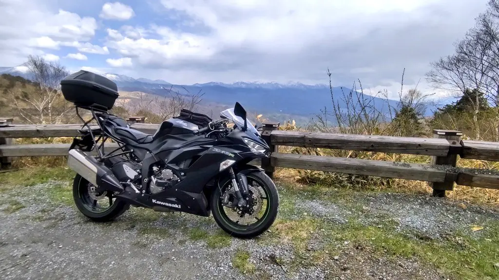 足漕ぎバイク KAWASAKI「Ninja ZX-4RR KRT EDITION」足つきインプレ！｜BDS Report