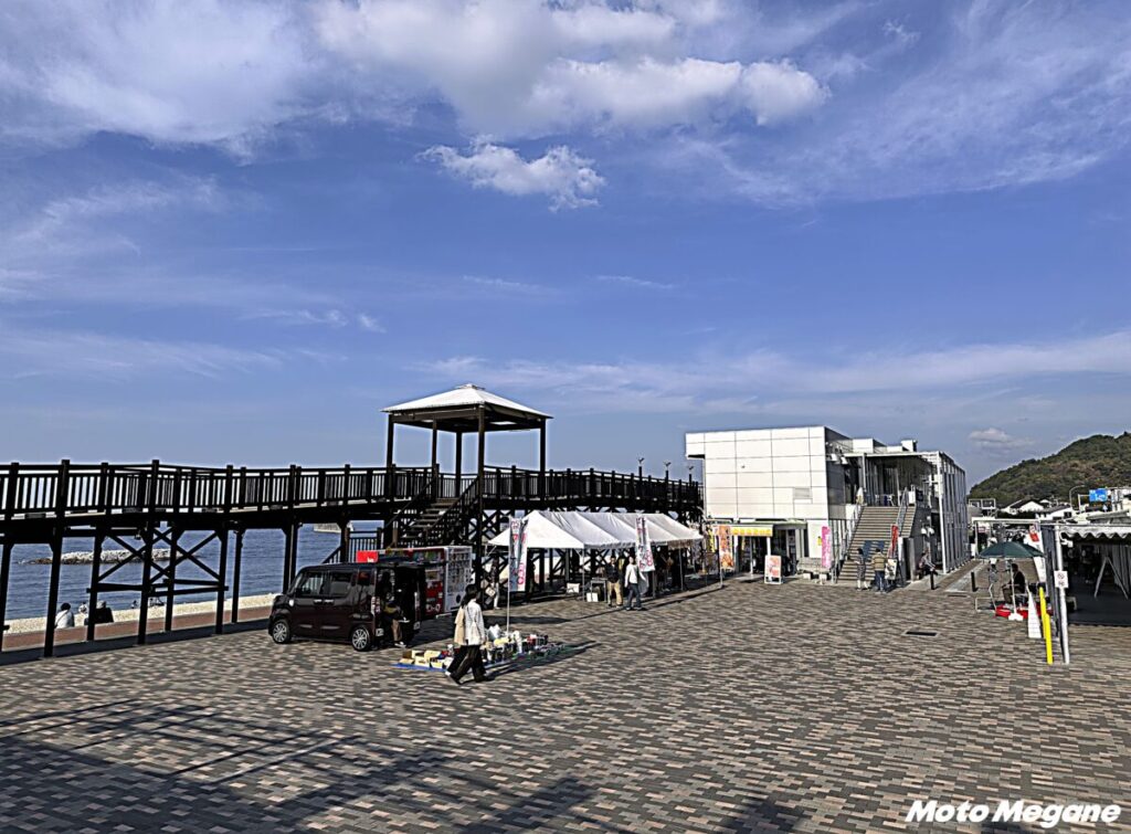 【愛媛県】海に沈む夕陽が絶景！絶好の夕陽スポット「道の駅 ふたみ」【バイクツーリング道の駅探訪】