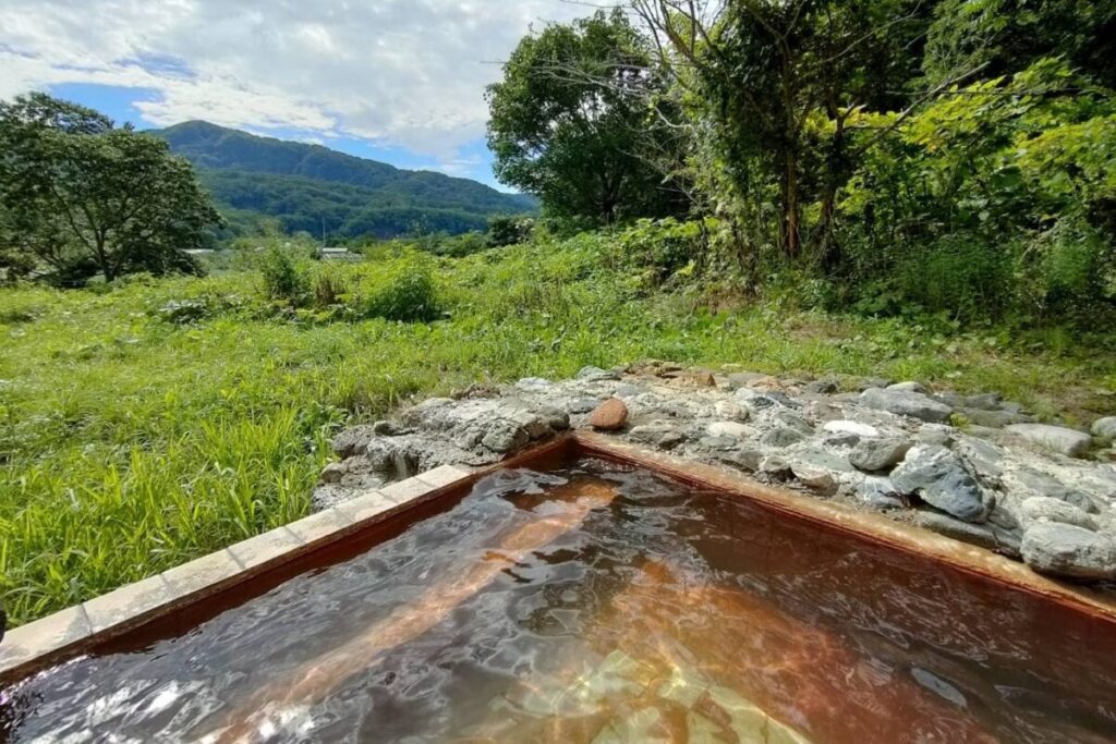 【北海道・島牧村】ゾウも癒された秘湯でのんびり　バイクで行きたい宮内温泉