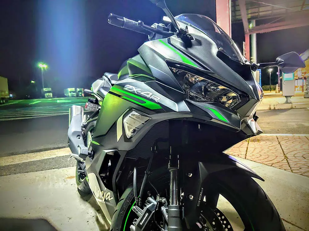 7年の時を越えやっと見つけたお気に入りのバイク ZX-4R SE