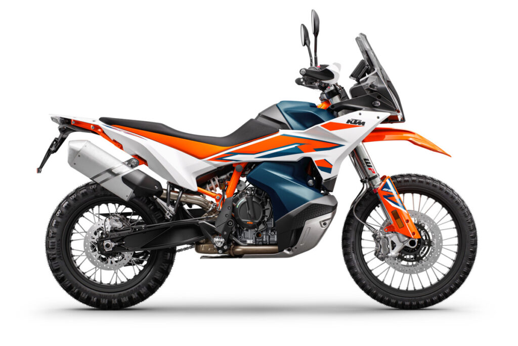 新グラフィックを採用したストリートモデルTRAVEL7機種を発表　KTM