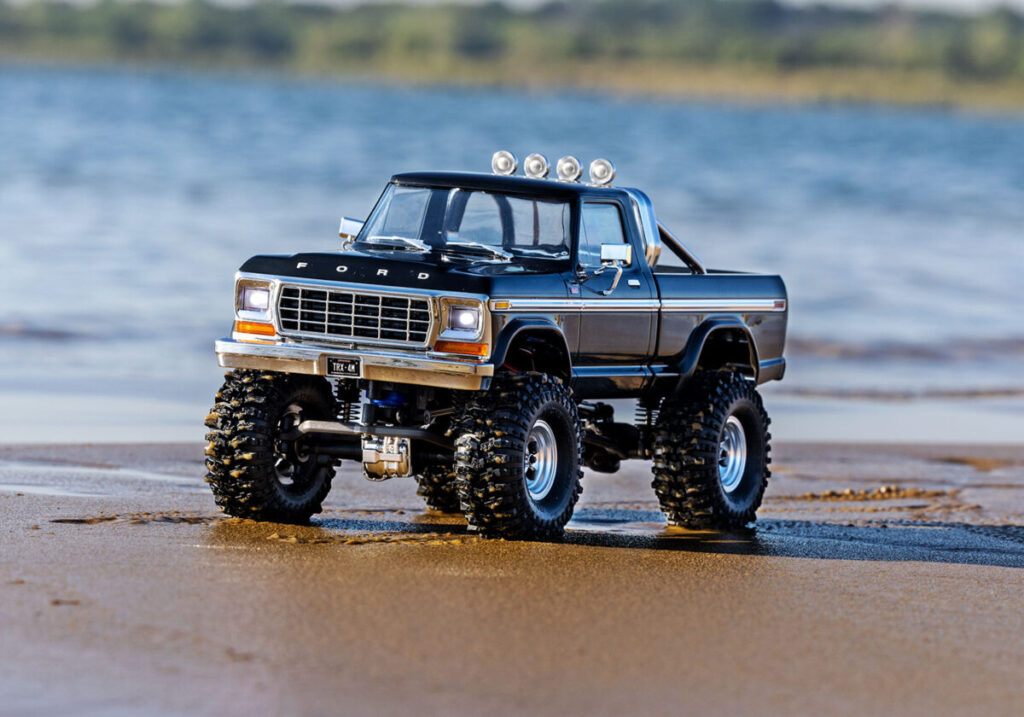 国内200台限定！　トラクサス「TRX-4M F150」ブラックエディション登場