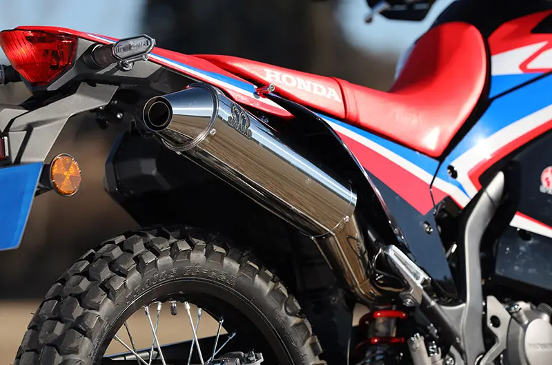 どんな道も爽快に走りこなす SP忠男からCRF250RALLY用サイレンサー登場