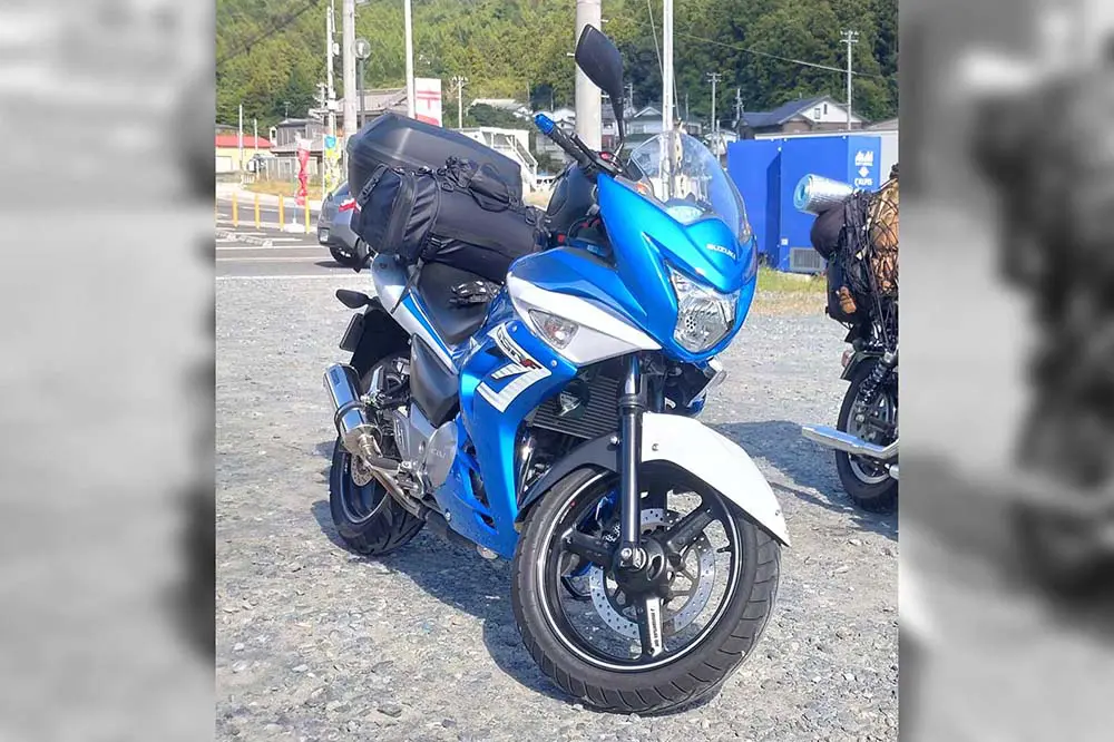 GSR250F フルカウル フルカウルで長距離ツーリングも快適 GSR250F【みんなのバイク