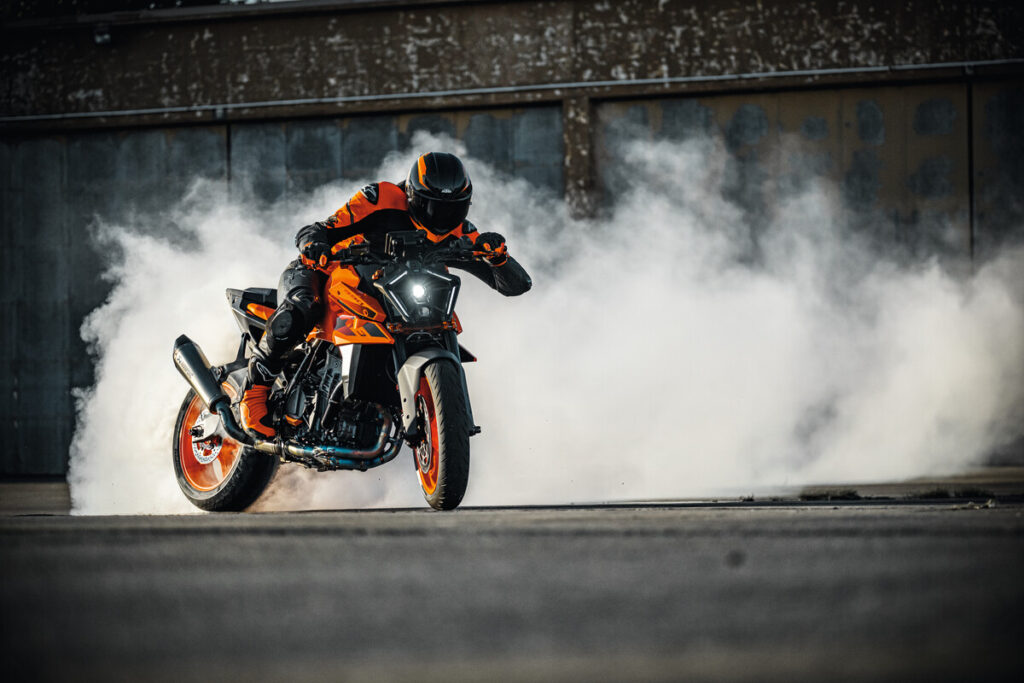 国内初披露の新型モデル登場　KTMグループがモーターサイクルショーに出展