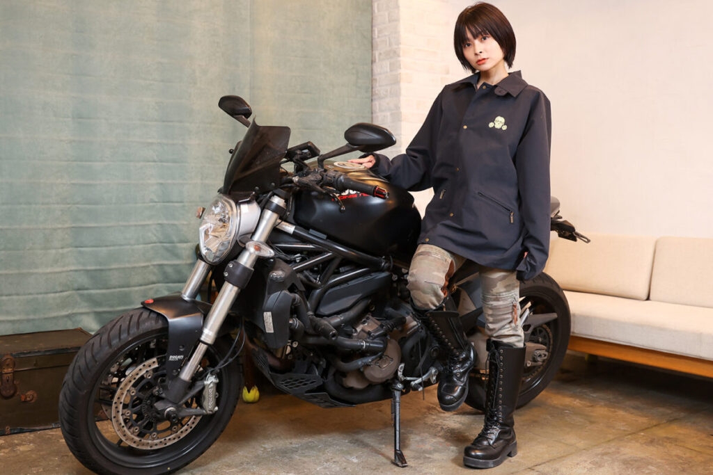 アメリカンバイク乗り必見！大人の雰囲気漂うコーチジャケットがDarkから登場