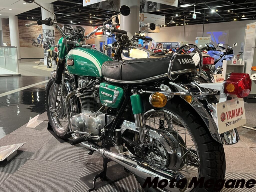 今のバイクにはない丸みを帯びた形が可愛い！ヤマハ黎明期のマシンたち【ヤマハコミュニケーションプラザ その②（1955～79年）】