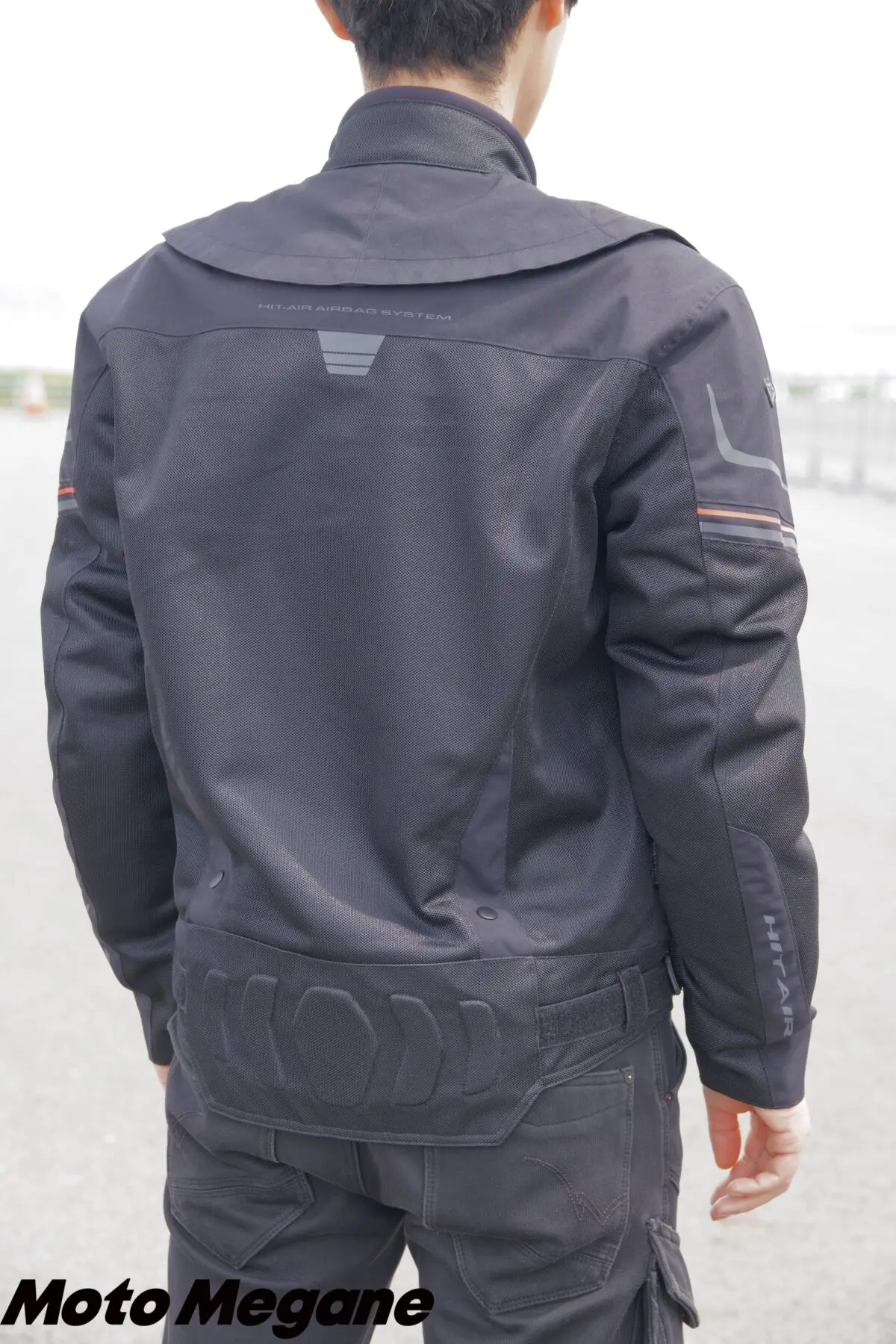 カジュアルに着られるhit-airのバイク用エアバッグジャケット