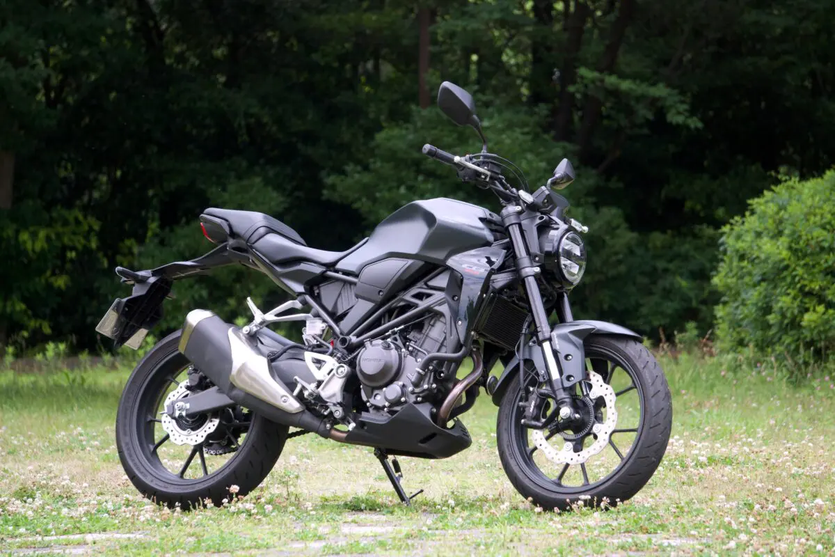 人気の250ccクラスのバイクを比較！CB250R、GSX250R、NINJA ZX-25R