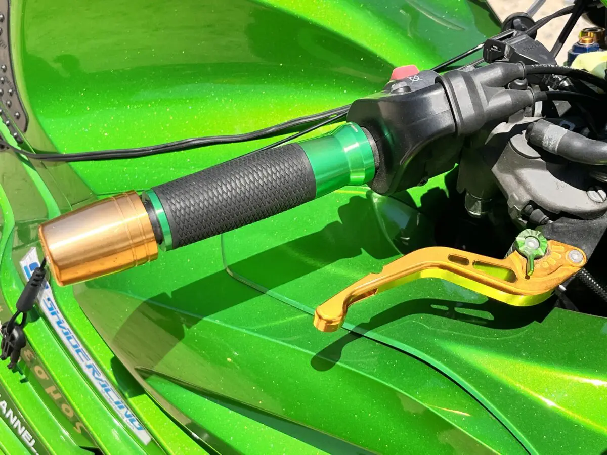 元・草レーサーが45歳で免許取得。選んだバイクは… ZX-14R