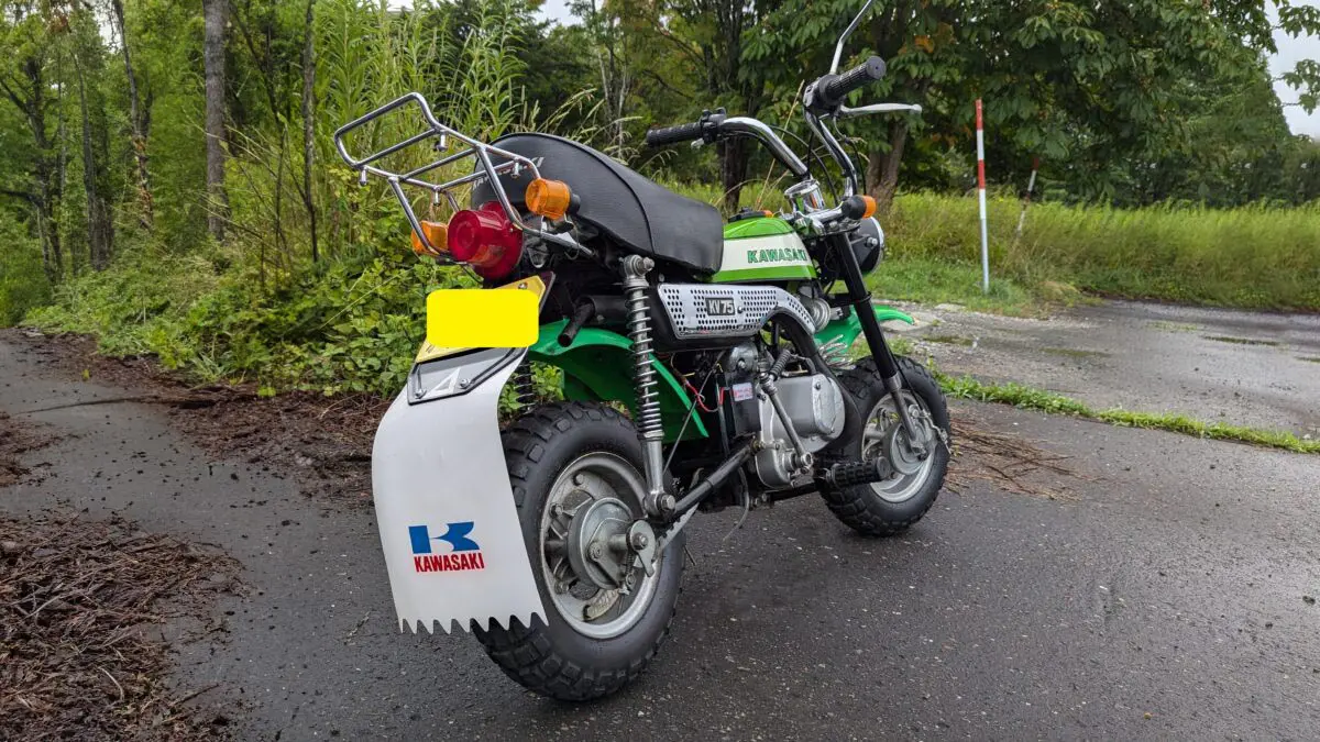 何かがズレてる?! カワサキ異端のレジャーバイク「KV75