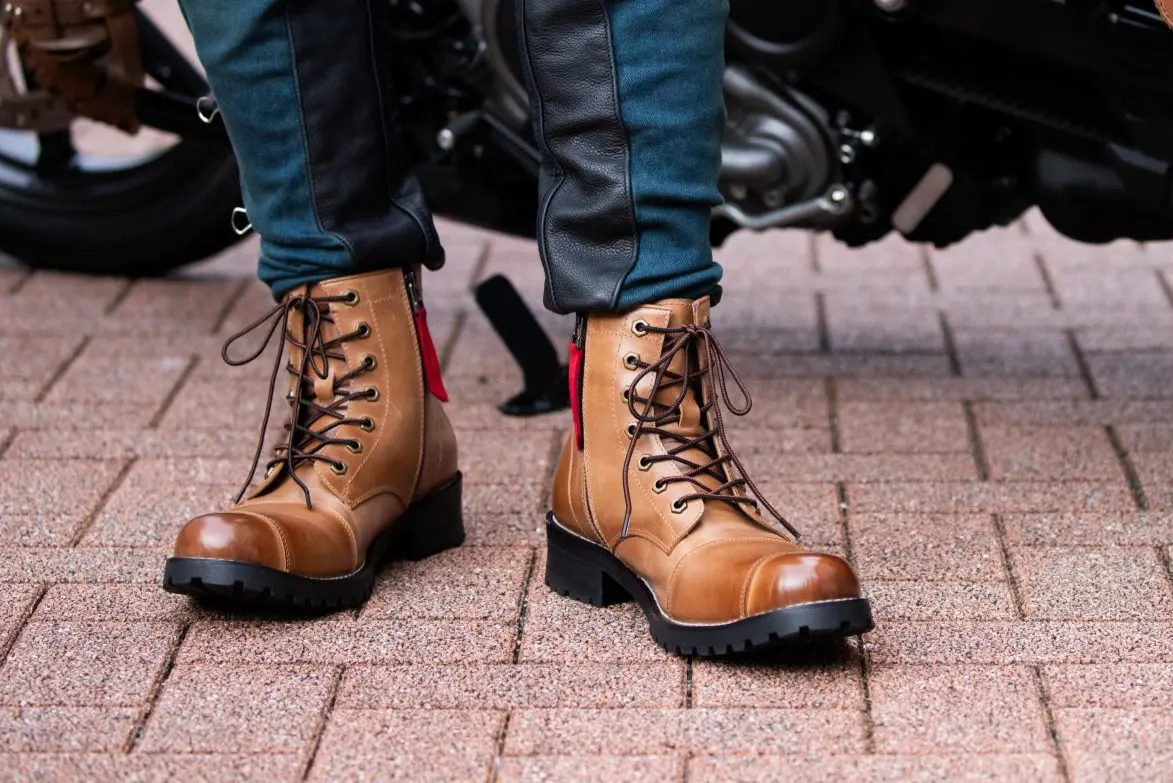 GB デグナー　バイクブーツ サイズ26cm シーンを選ばず使える！デグナーが「バイカーズブーツ」をリニューアル